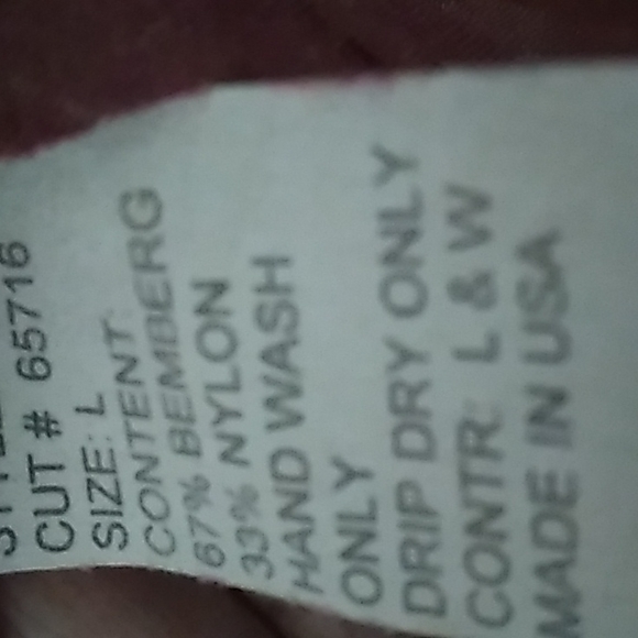 cut-loose dusty rose top with buttons - Picture 4 of 4